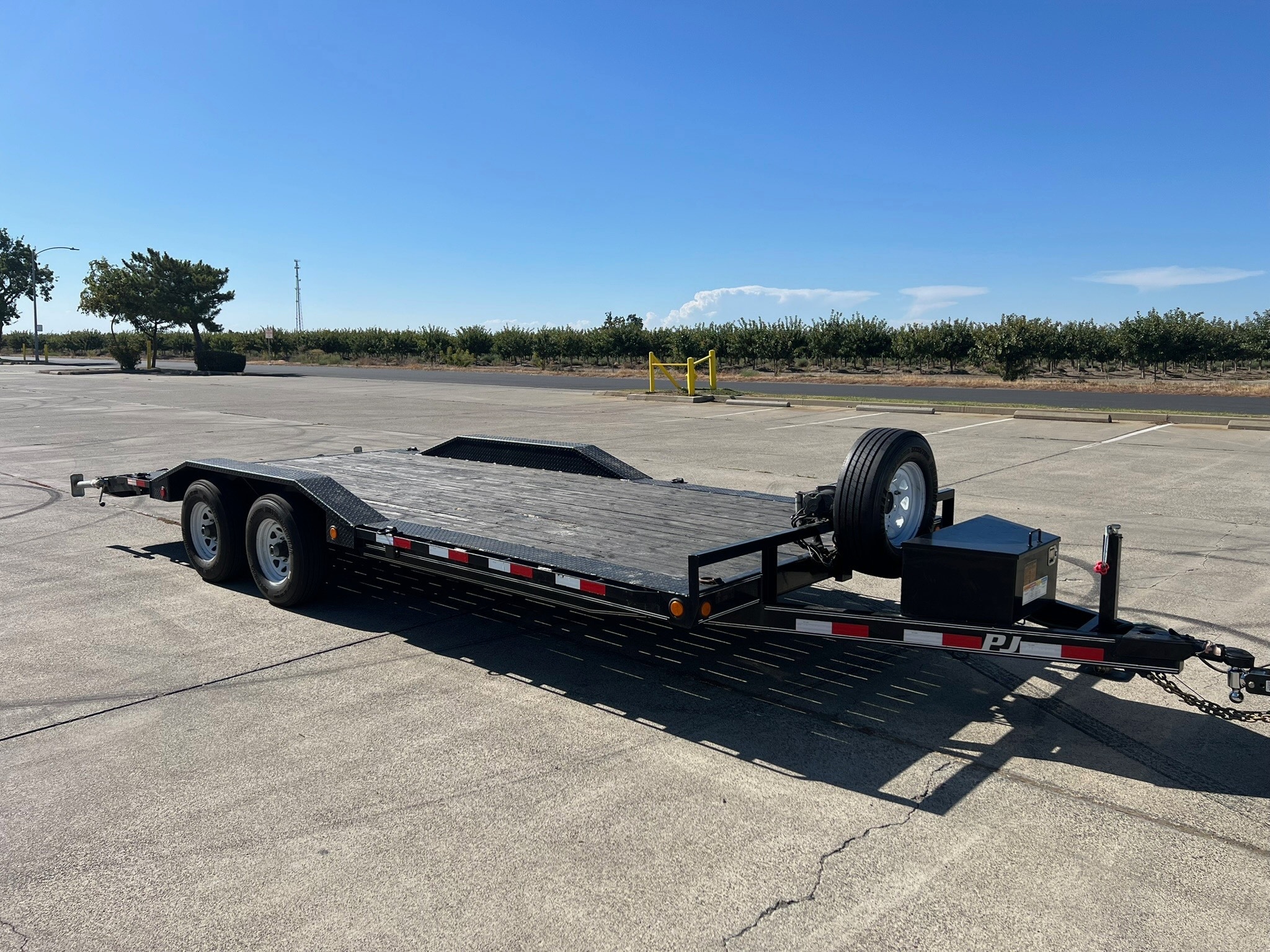20ft Equipment Trailer available for rent in Woodland, CA - photo 1