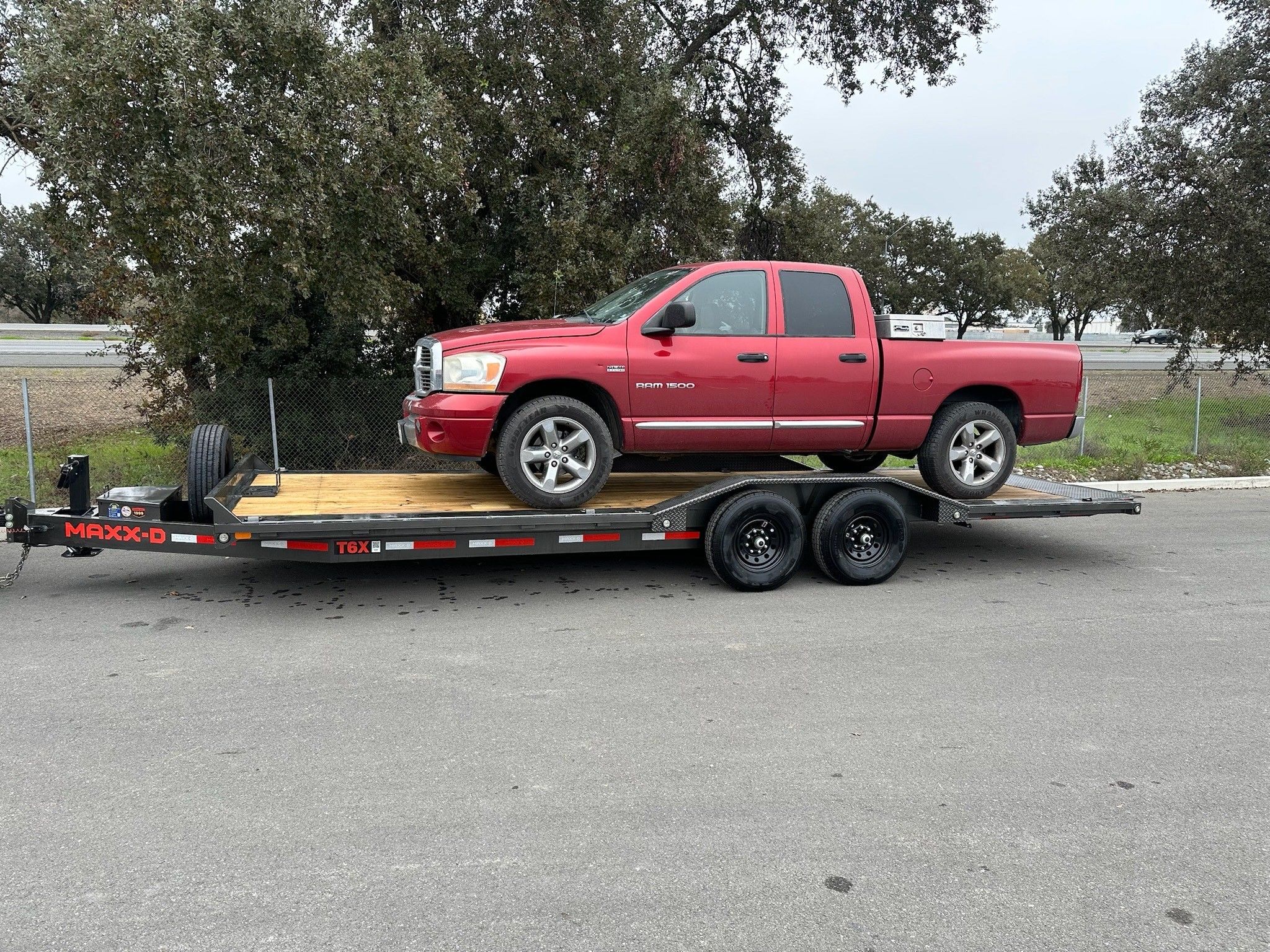 24ft Tilt Trailer thumbnail 2